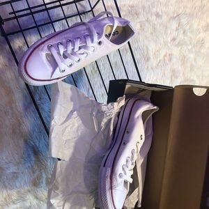 classic low top white converse